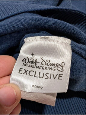 Walt Disney Imagineering WDI Exclusive Mercer+Mettle Quarter Zip Sweater L